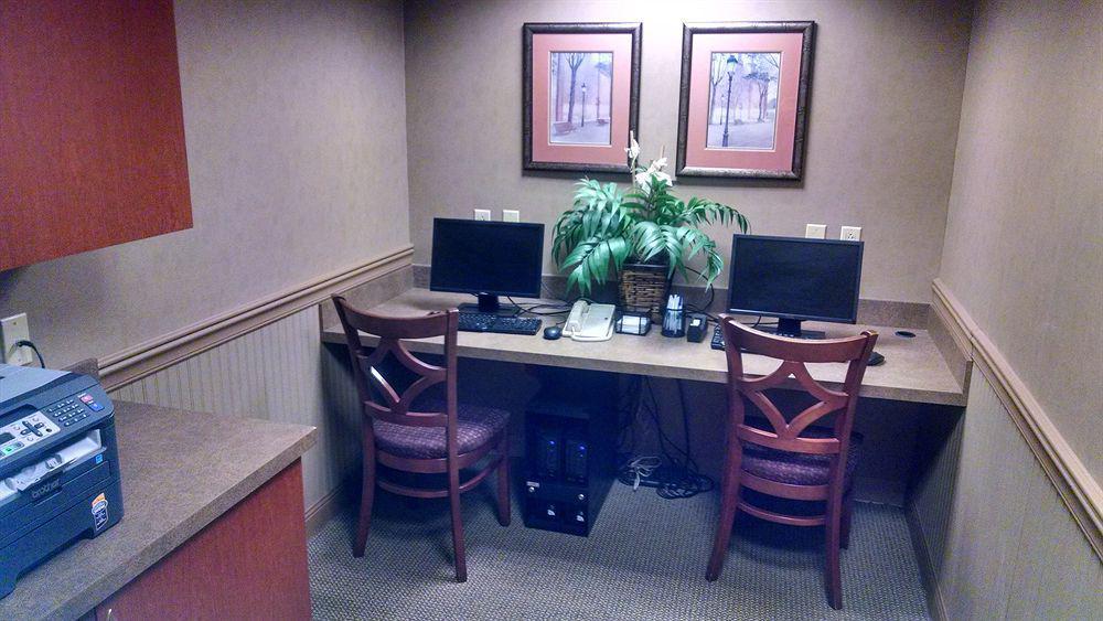 Holiday Inn Express Hotel & Suites Auburn By Ihg Екстериор снимка