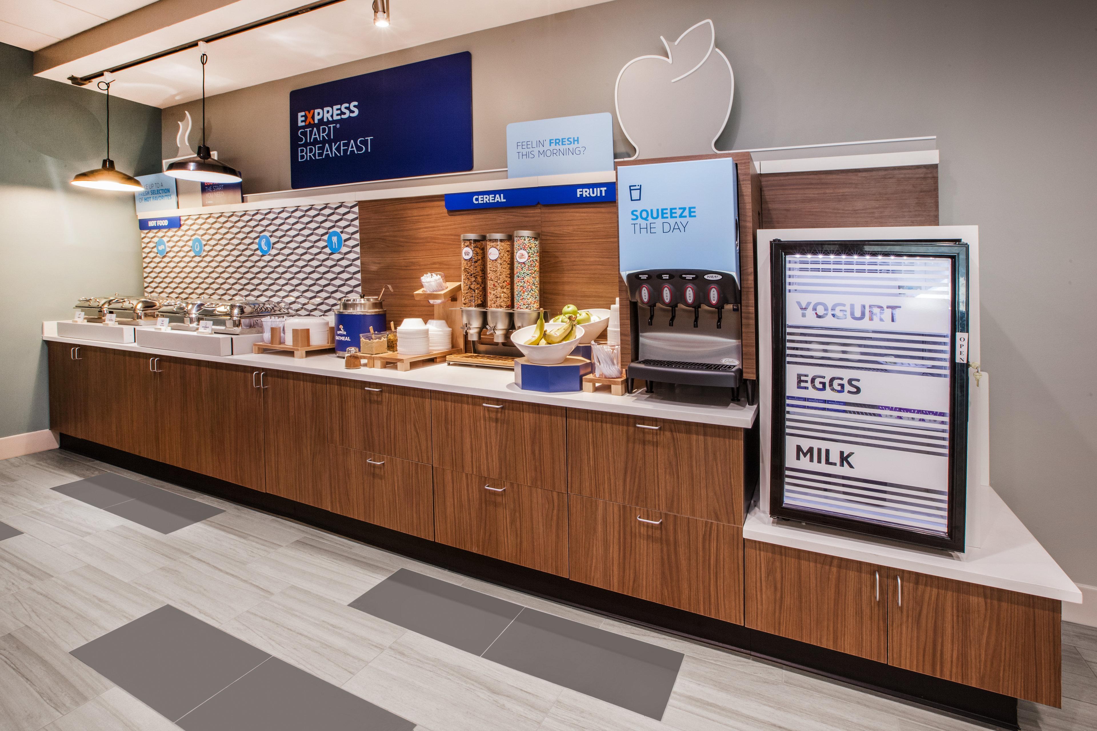 Holiday Inn Express Hotel & Suites Auburn By Ihg Екстериор снимка