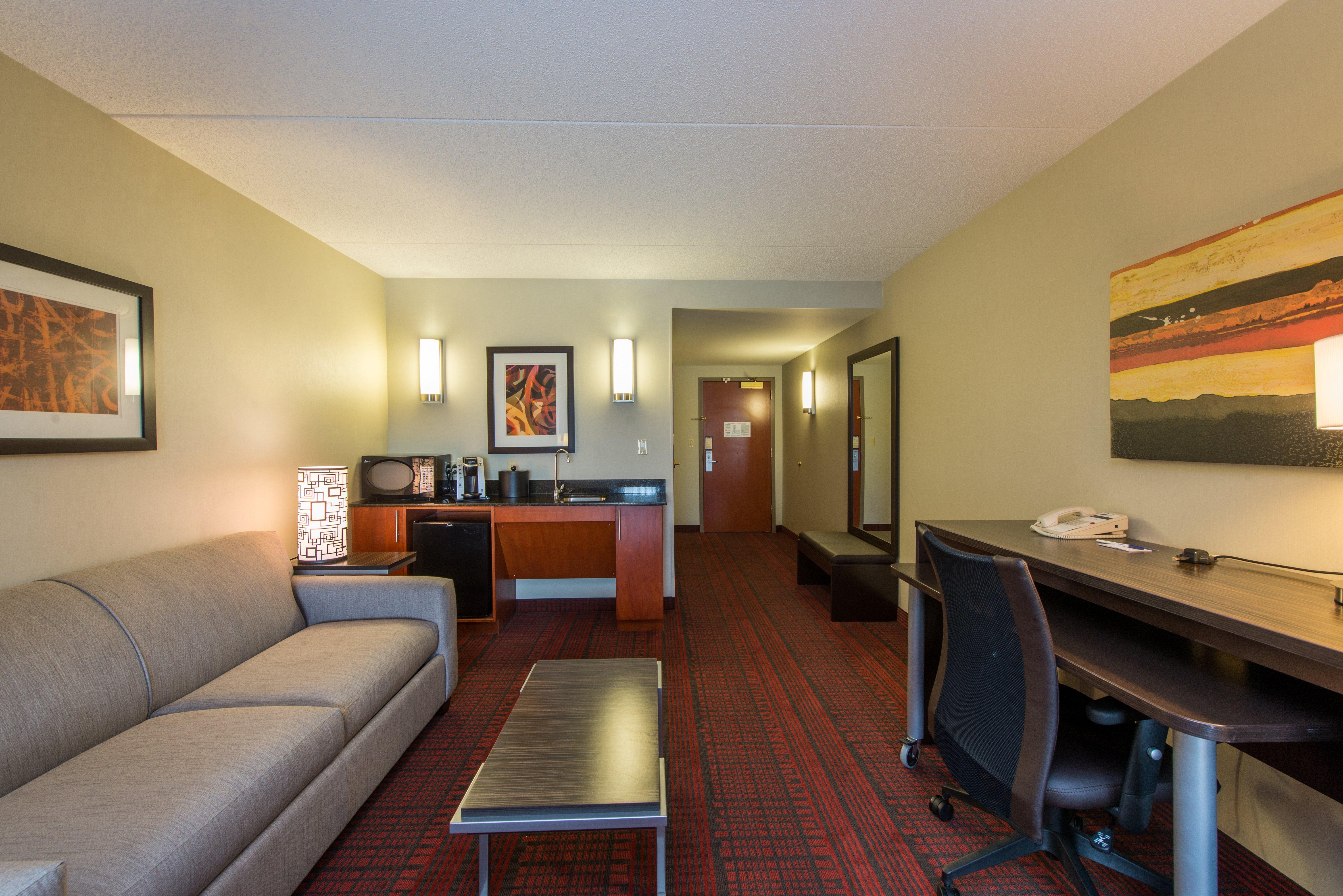 Holiday Inn Express Hotel & Suites Auburn By Ihg Екстериор снимка