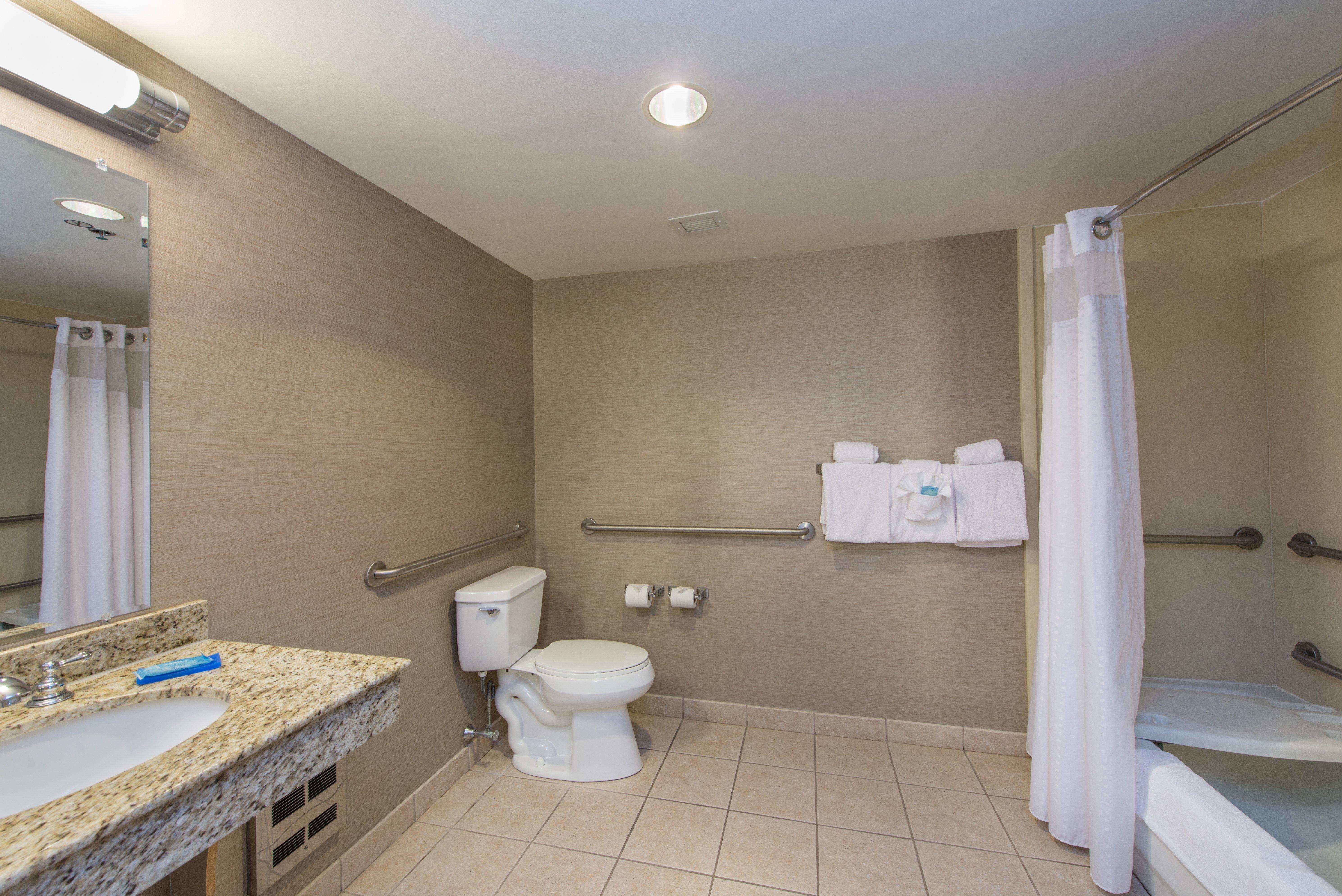 Holiday Inn Express Hotel & Suites Auburn By Ihg Екстериор снимка