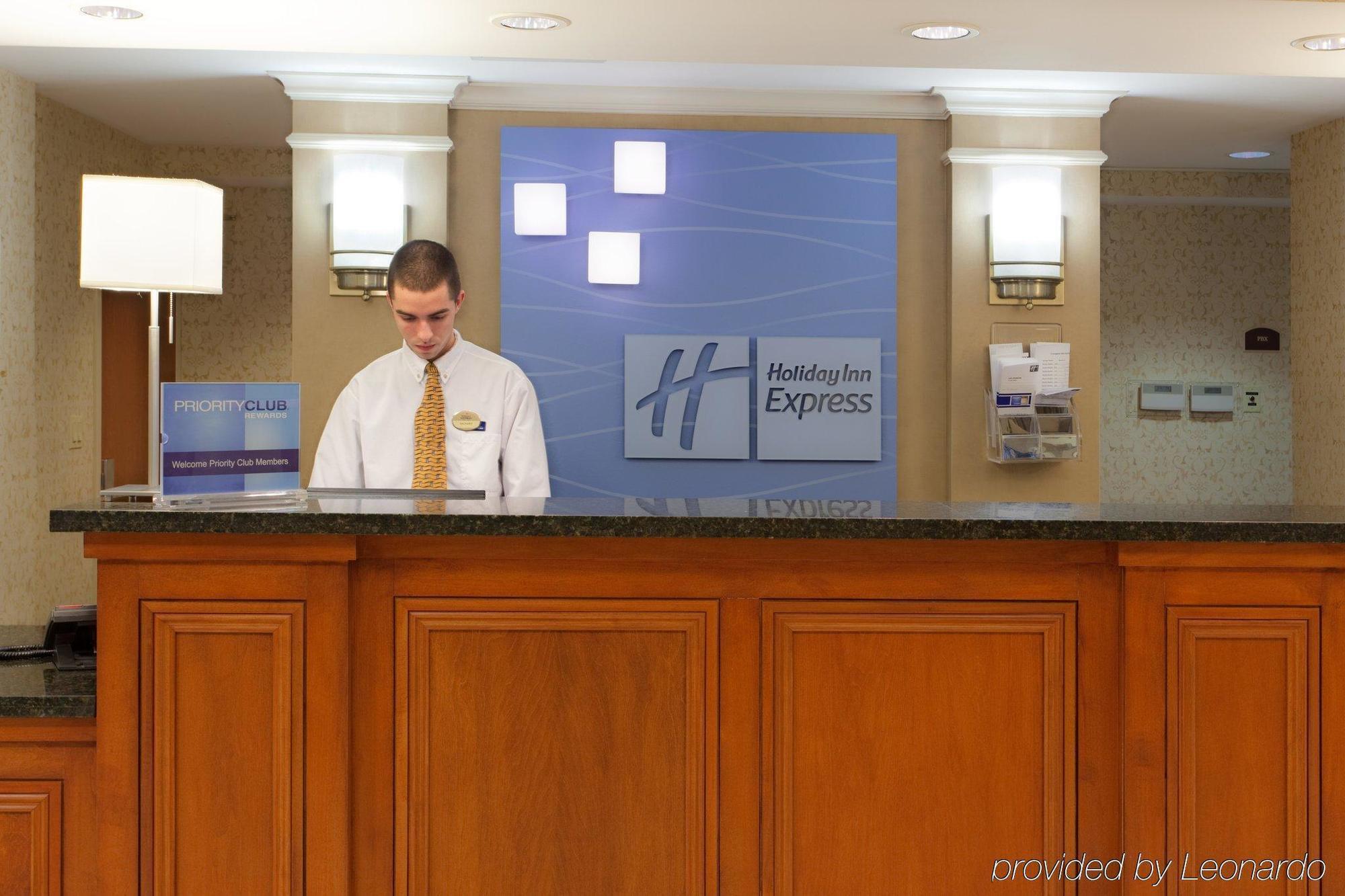 Holiday Inn Express Hotel & Suites Auburn By Ihg Интериор снимка