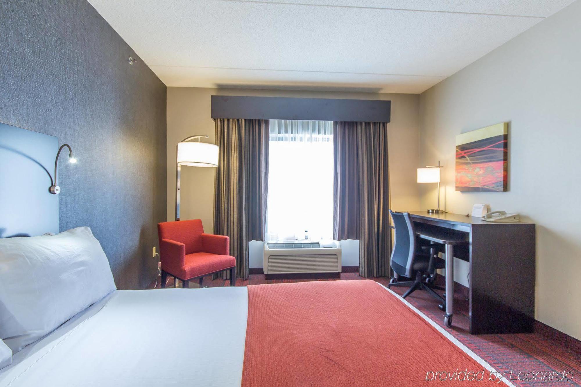 Holiday Inn Express Hotel & Suites Auburn By Ihg Екстериор снимка